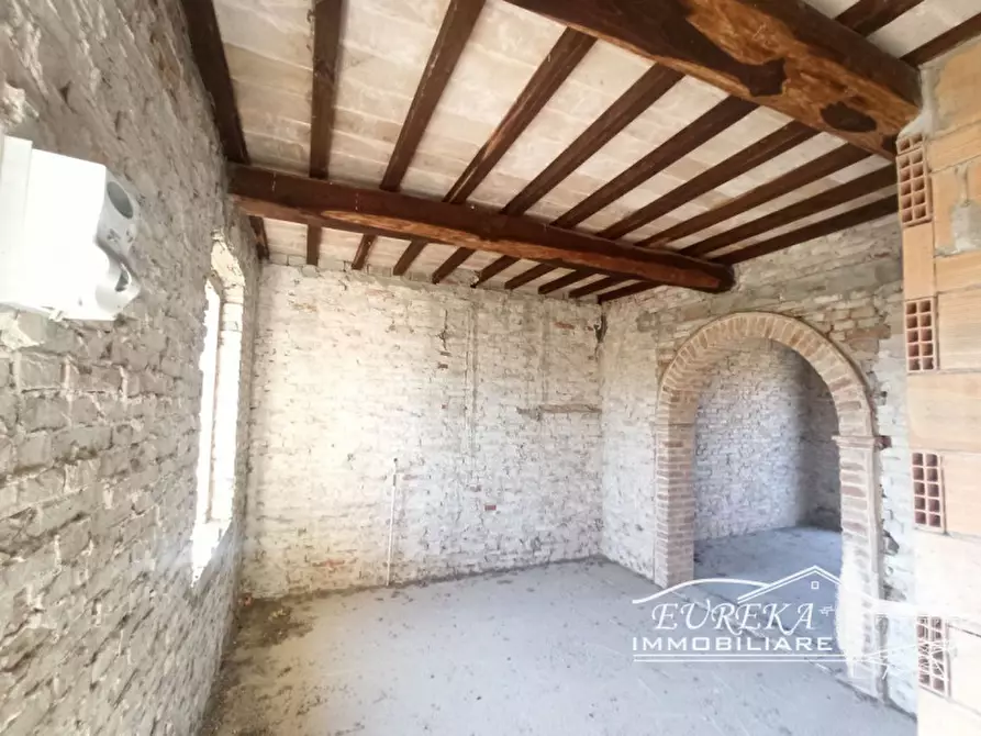 Immagine 15 di Villa in vendita  in via roma 152 a Castiglione Del Lago