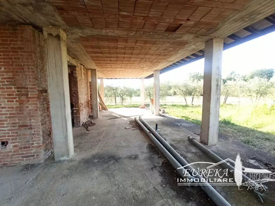 Immagine 21 di Villa in vendita  in via roma 152 a Castiglione Del Lago