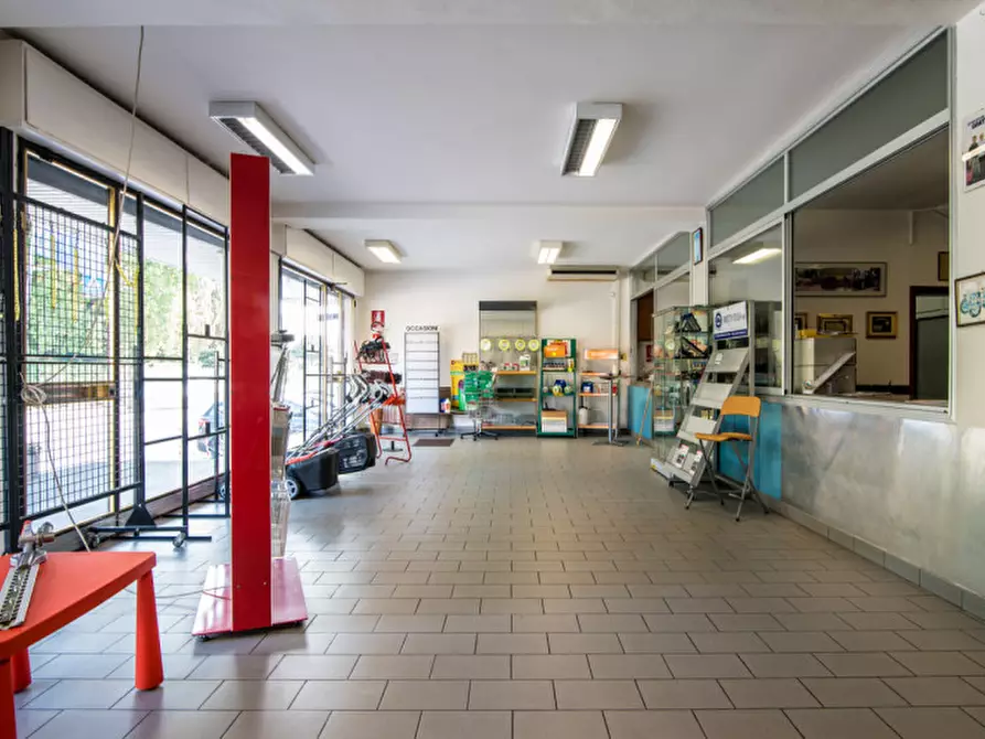 Immagine 3 di Negozio in affitto  in via antoniana 131 a Campodarsego