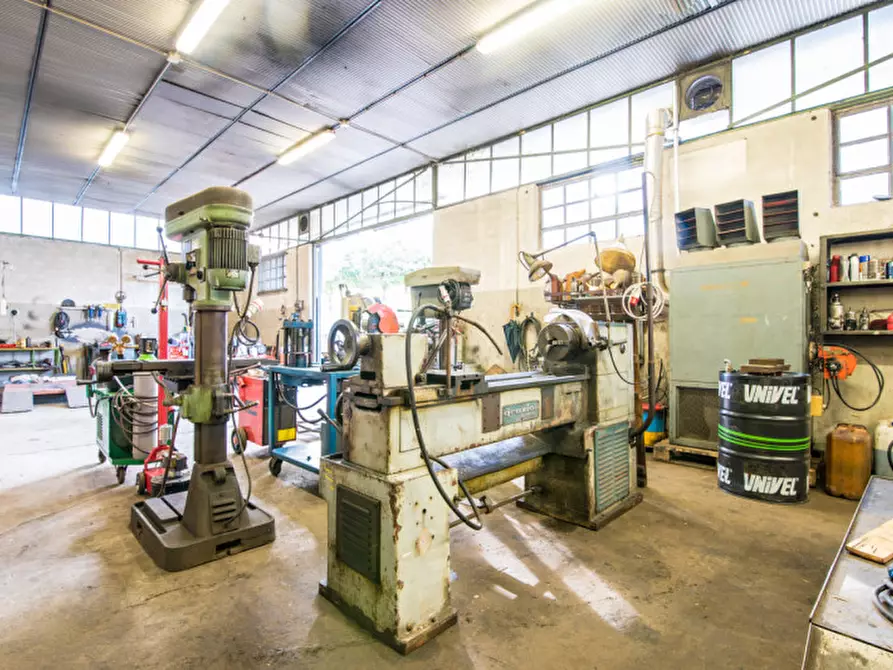 Immagine 11 di Negozio in affitto  in via antoniana 131 a Campodarsego