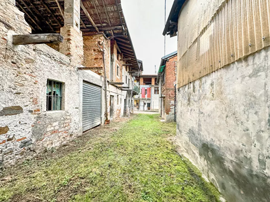 Immagine 12 di Rustico / casale in vendita  in Via alla Collina, 11 a Cavallirio