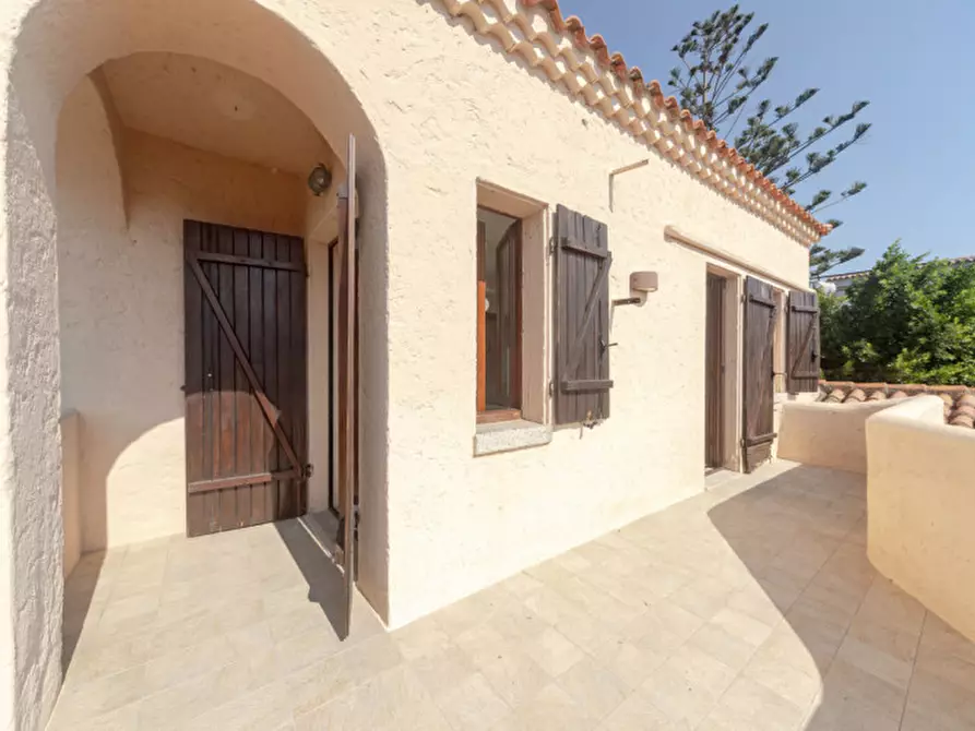 Immagine 29 di Villa in vendita  in via paolo mossa 6 a Golfo Aranci