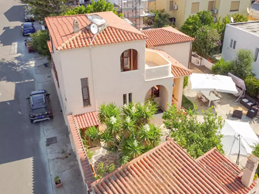 Immagine 30 di Villa in vendita  in via paolo mossa 6 a Golfo Aranci