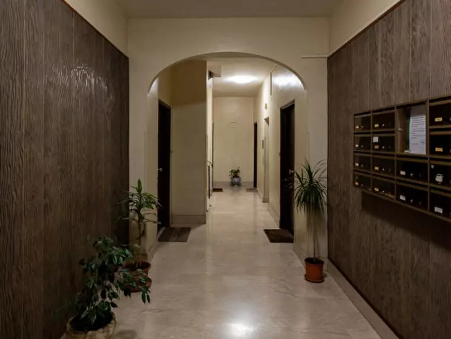 Immagine 2 di Appartamento in vendita  in via andrea del verrocchio a Roma