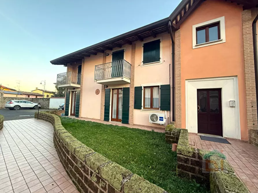 Immagine 1 di Appartamento in vendita  in via corso volta 32 a Campolongo Tapogliano