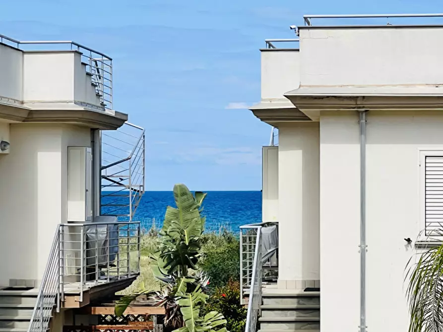 Immagine 15 di Appartamento in vendita  in via Riviera Prangi a Pizzo