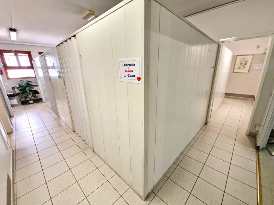 Immagine 12 di Attività commerciale in vendita  in Via Fiesso,6/6 a Castenaso