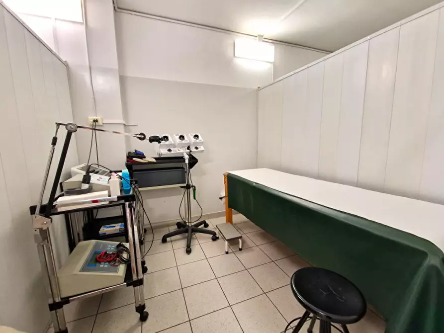 Immagine 13 di Attività commerciale in vendita  in Via Fiesso,6/6 a Castenaso