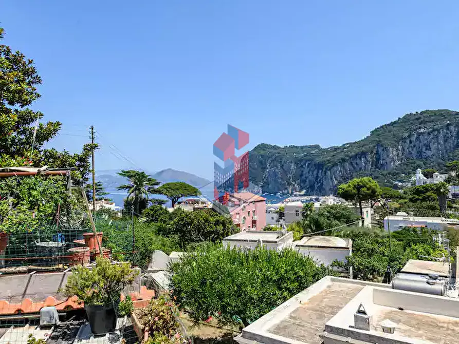 Immagine 1 di Casa indipendente in vendita  in CAPRI - SOLUZIONE INDIPENDENTE a Capri