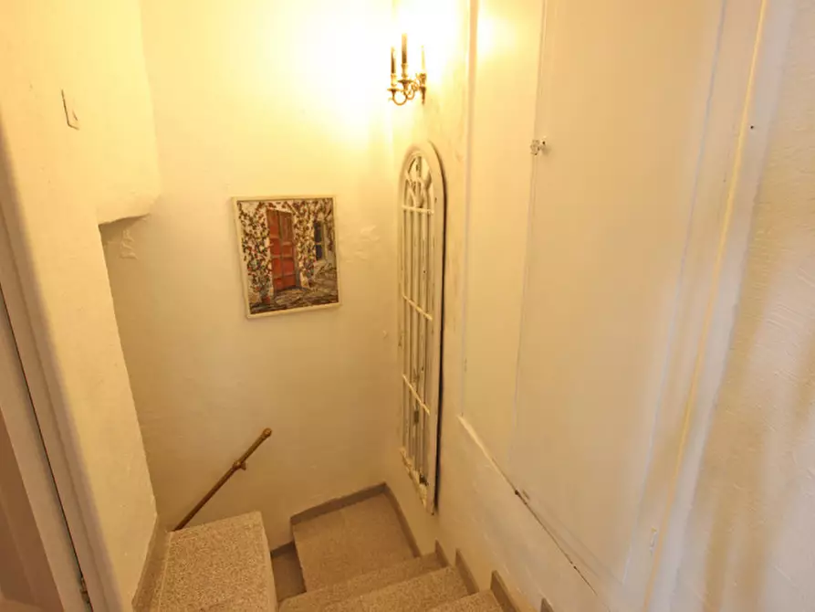 Immagine 19 di Appartamento in vendita  in Vicolo Sappia a San Remo