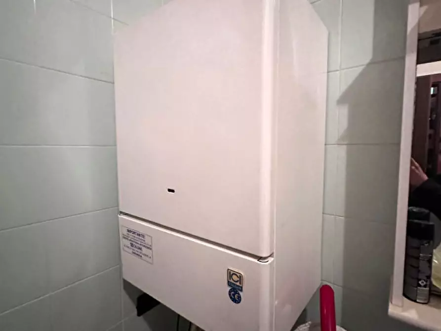 Immagine 8 di Negozio in vendita  in Viale Europa, 1 a Thiene