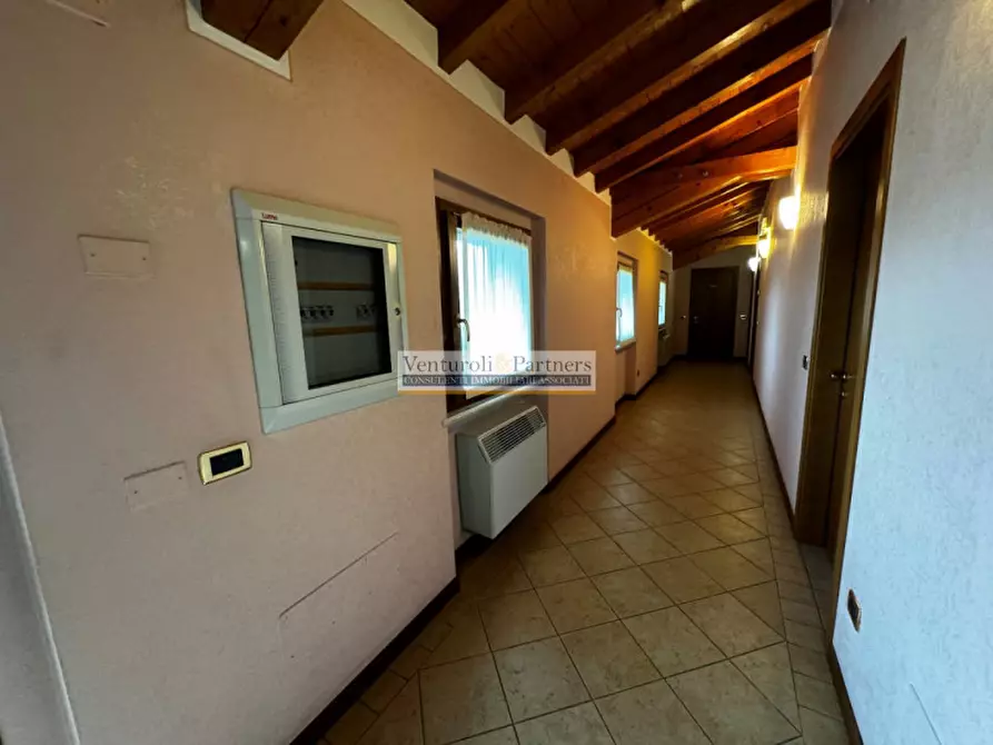 Immagine 7 di Hotel in vendita  in via trevisago a Moniga Del Garda