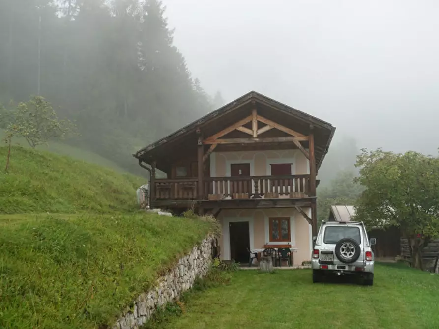 Immagine 7 di Rustico / casale in vendita  in Roverè della Luna a Roverè Della Luna