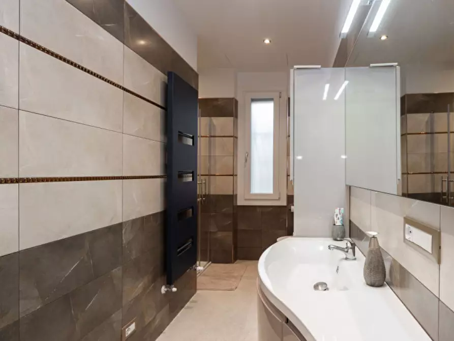 Immagine 16 di Appartamento in vendita  in via Piave 8 a Paderno Dugnano