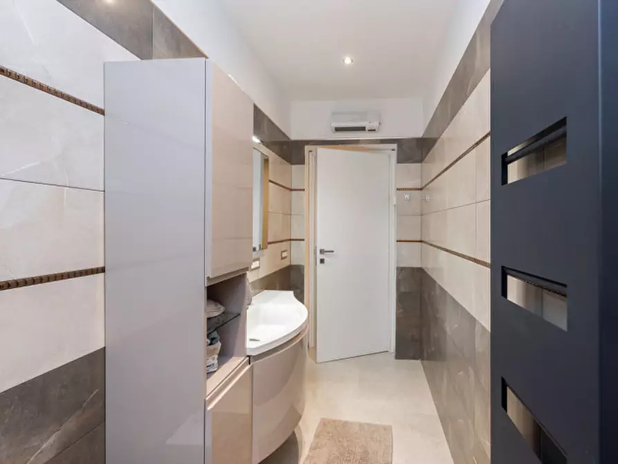 Immagine 17 di Appartamento in vendita  in via Piave 8 a Paderno Dugnano