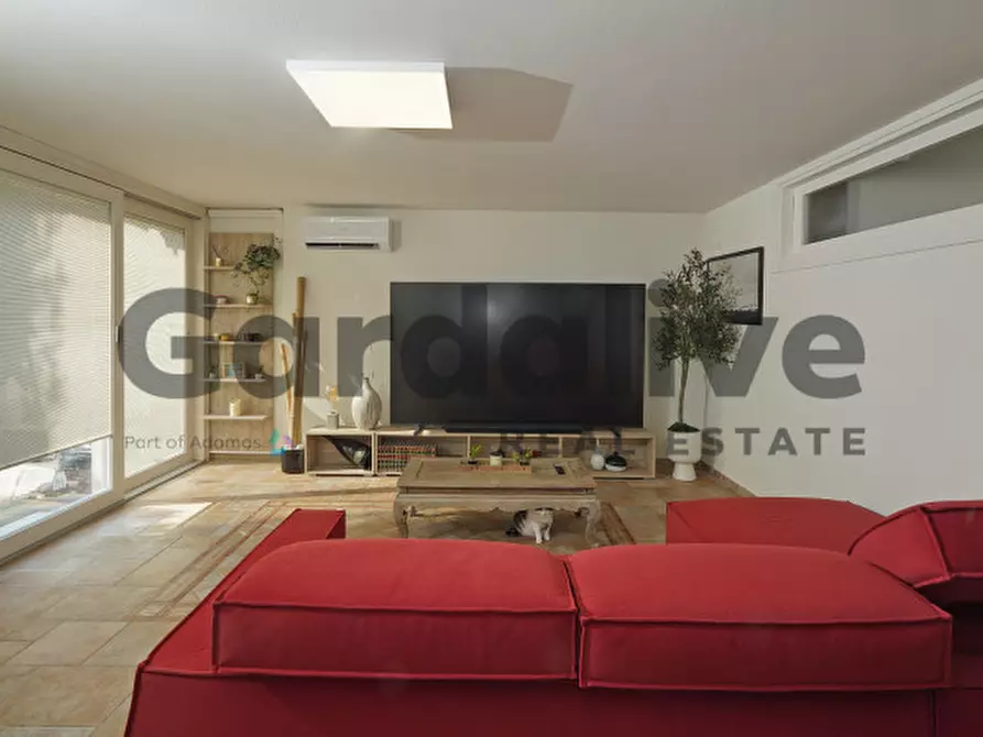 Immagine 11 di Appartamento in vendita  in Via matteotti, 2 a Manerba Del Garda