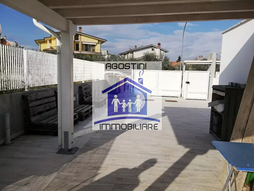 Immagine 31 di Appartamento in vendita  in frazione piane di morro a Folignano