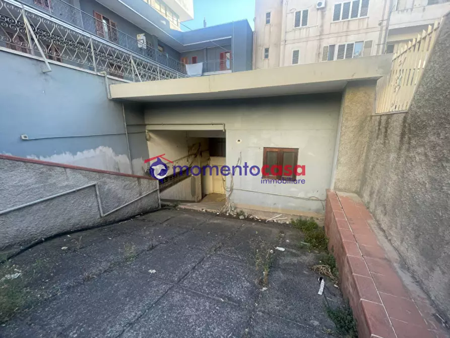 Immagine 3 di Magazzino in vendita  in via Mantova a Reggio Di Calabria