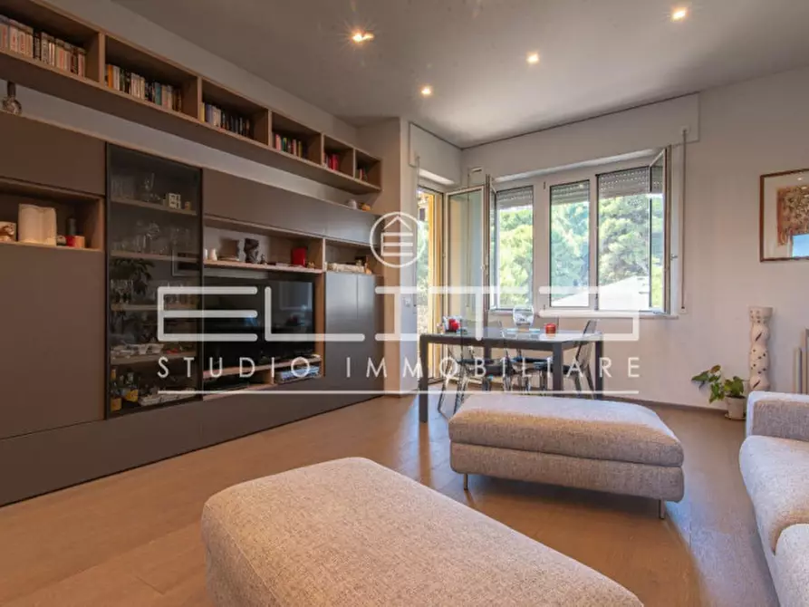 Immagine 2 di Appartamento in vendita  in VIA DE BOSIS a Falconara Marittima