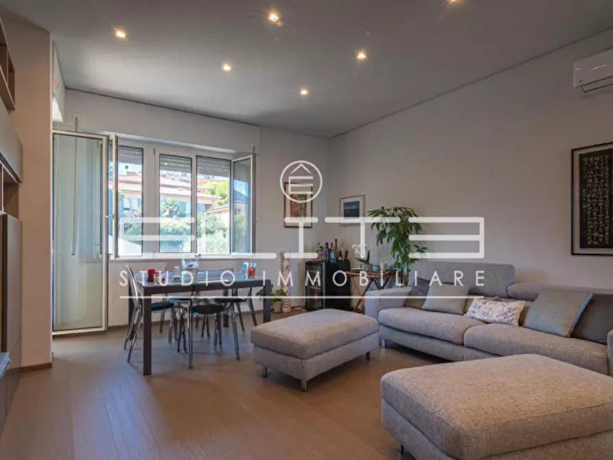 Immagine 3 di Appartamento in vendita  in VIA DE BOSIS a Falconara Marittima