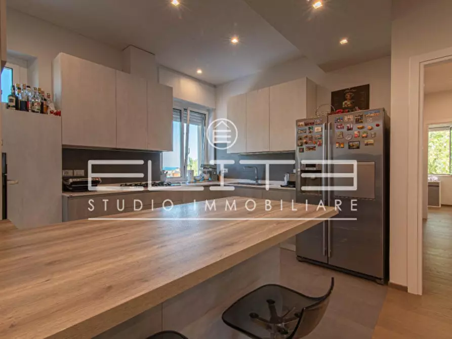 Immagine 10 di Appartamento in vendita  in VIA DE BOSIS a Falconara Marittima