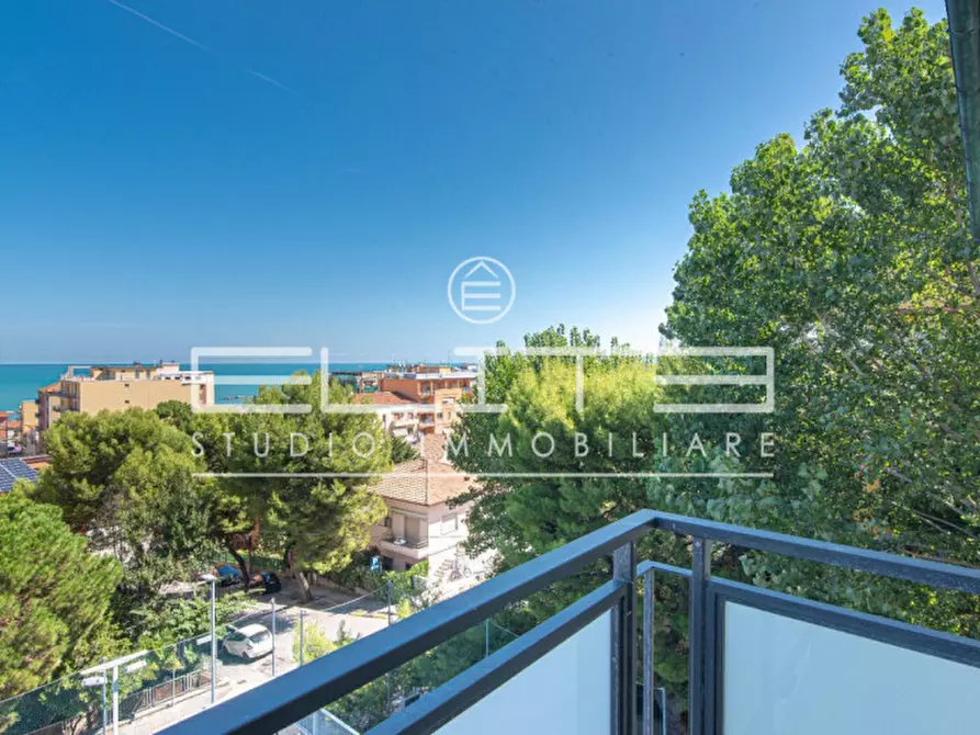 Immagine 23 di Appartamento in vendita  in VIA DE BOSIS a Falconara Marittima