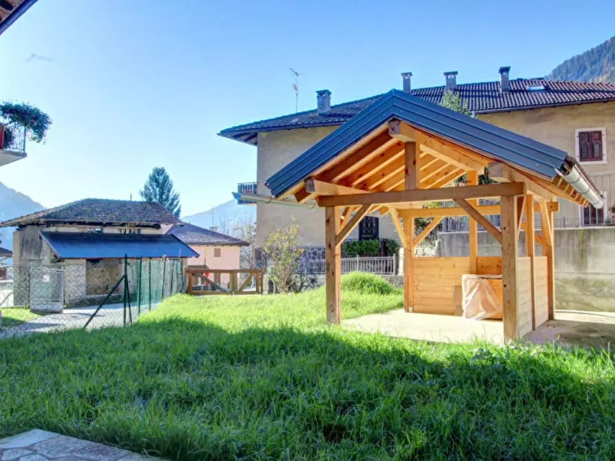 Immagine 5 di Casa indipendente in vendita  in Frazione Mortaso a Spiazzo