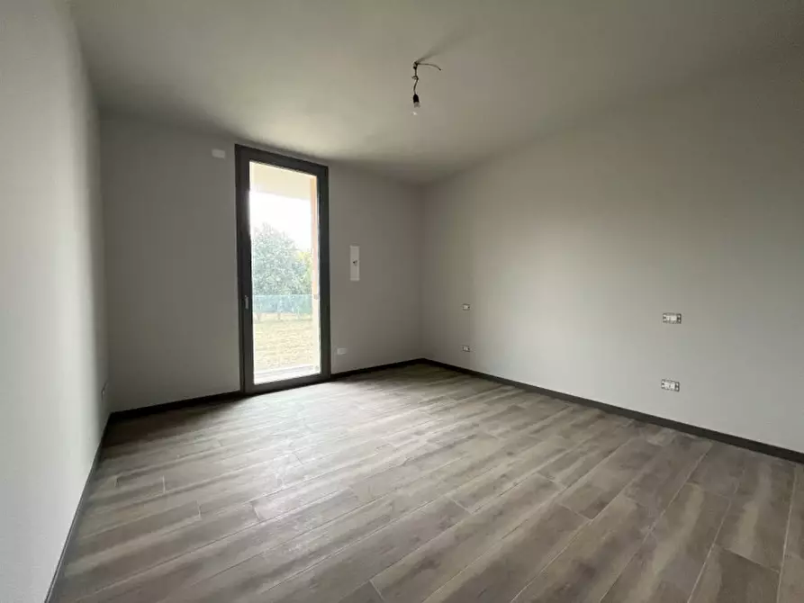 Immagine 8 di Villetta a schiera in vendita  a San Martino Di Lupari