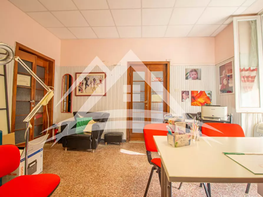 Immagine 7 di Ufficio in vendita  in Via Petronia, 6 a Porto Torres