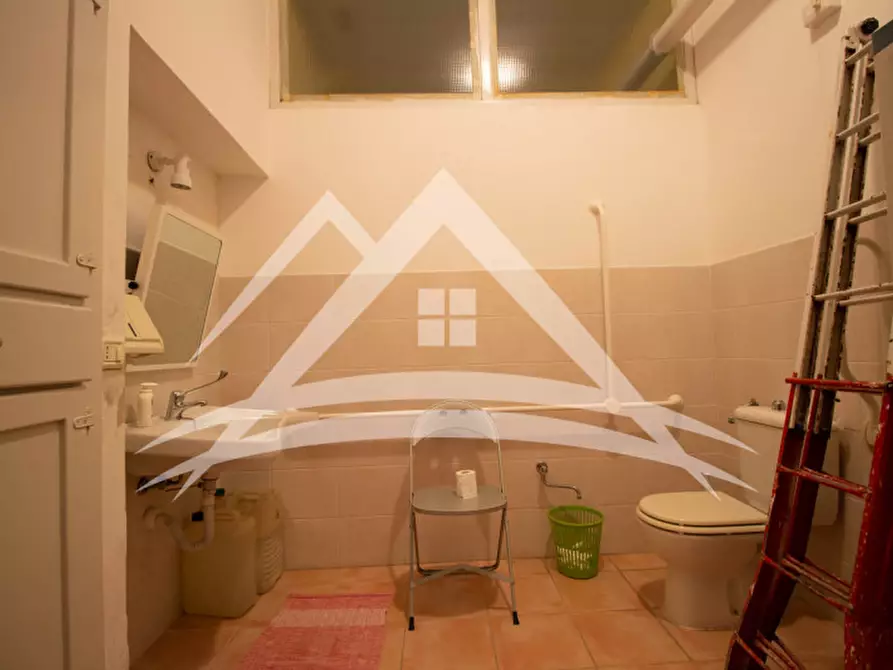 Immagine 8 di Ufficio in vendita  in Via Petronia, 6 a Porto Torres