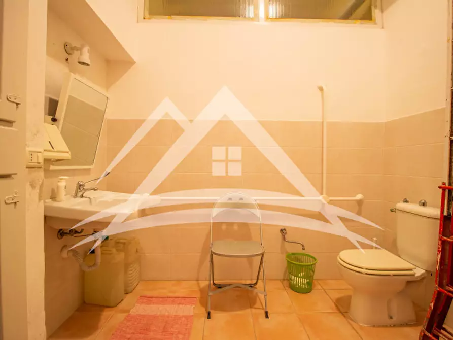 Immagine 9 di Ufficio in vendita  in Via Petronia, 6 a Porto Torres