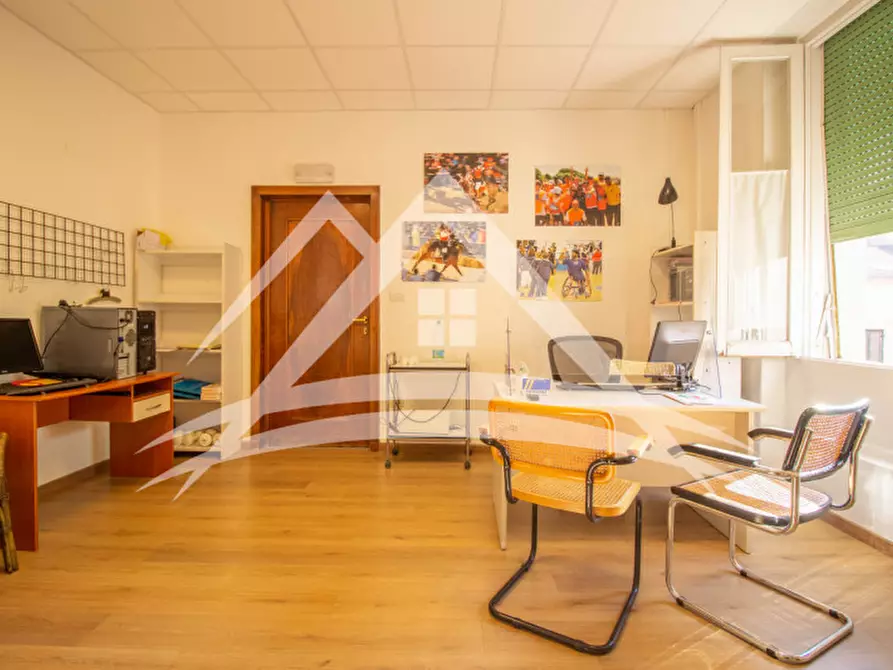 Immagine 18 di Ufficio in vendita  in Via Petronia, 6 a Porto Torres