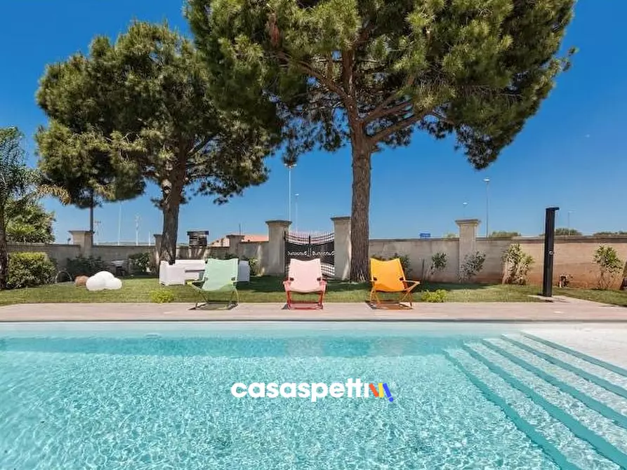 Immagine 6 di Villa in vendita  in Via Amerigo Vespucci a Lecce