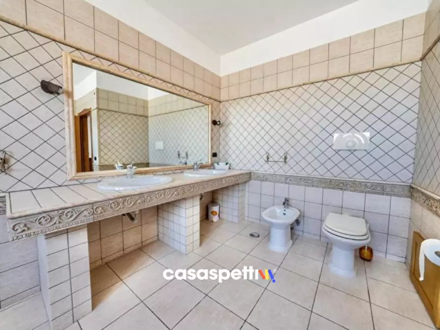 Immagine 21 di Villa in vendita  in Via Amerigo Vespucci a Lecce