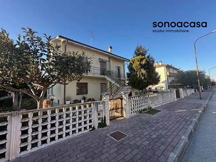 Immagine 5 di Casa bifamiliare in vendita  in Via Friuli 10 a Monte Porzio