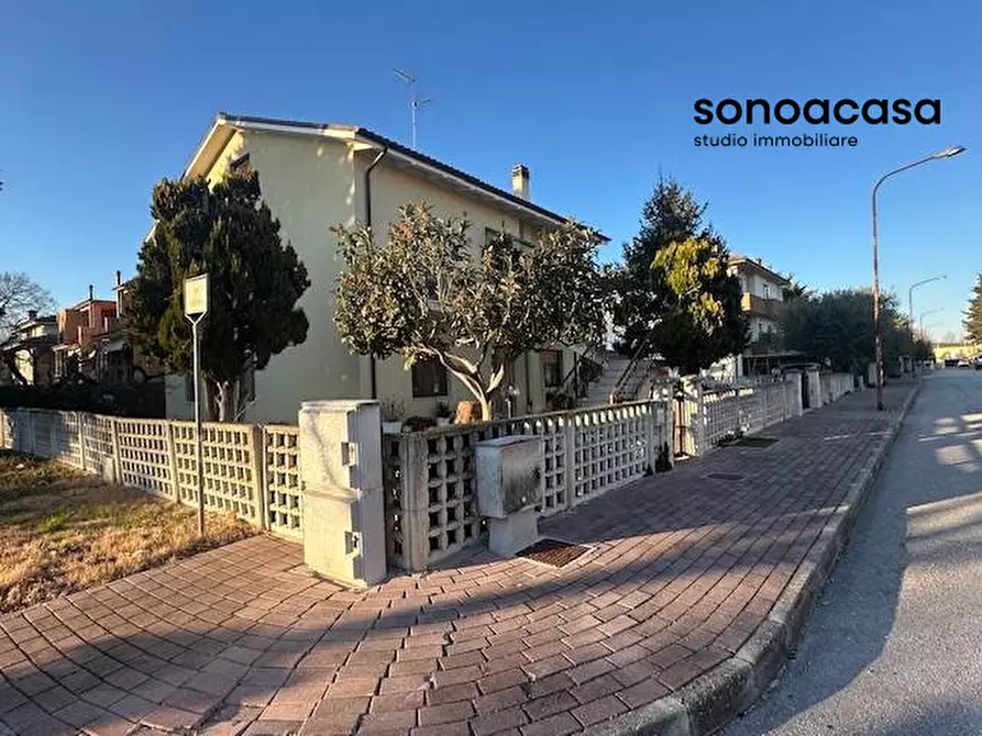 Immagine 12 di Casa bifamiliare in vendita  in Via Friuli 10 a Monte Porzio