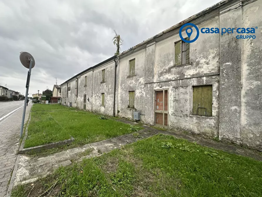 Immagine 4 di Casa quadrifamiliare in vendita  in Via Roma 210 a Pontecchio Polesine