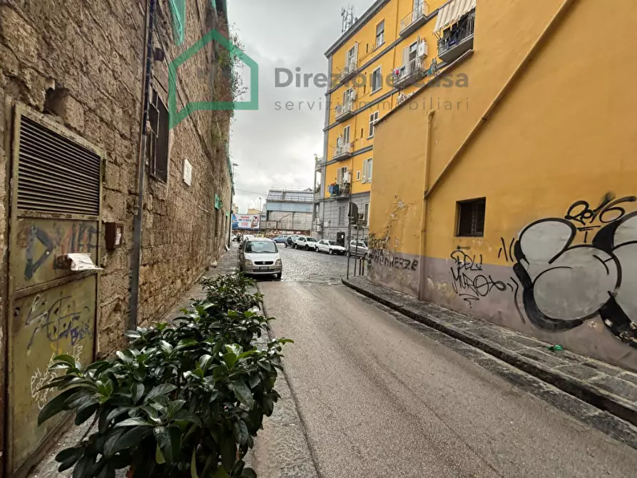 Immagine 1 di Capannone industriale in vendita  in Piazza G. Battista Vico a Napoli