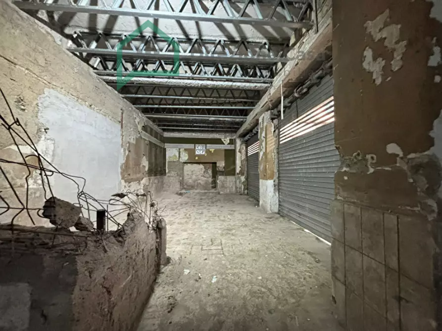 Immagine 4 di Capannone industriale in vendita  in Piazza G. Battista Vico a Napoli