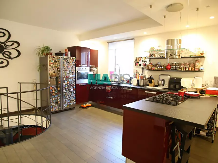 Immagine 5 di Appartamento in vendita  in via del palco a Prato