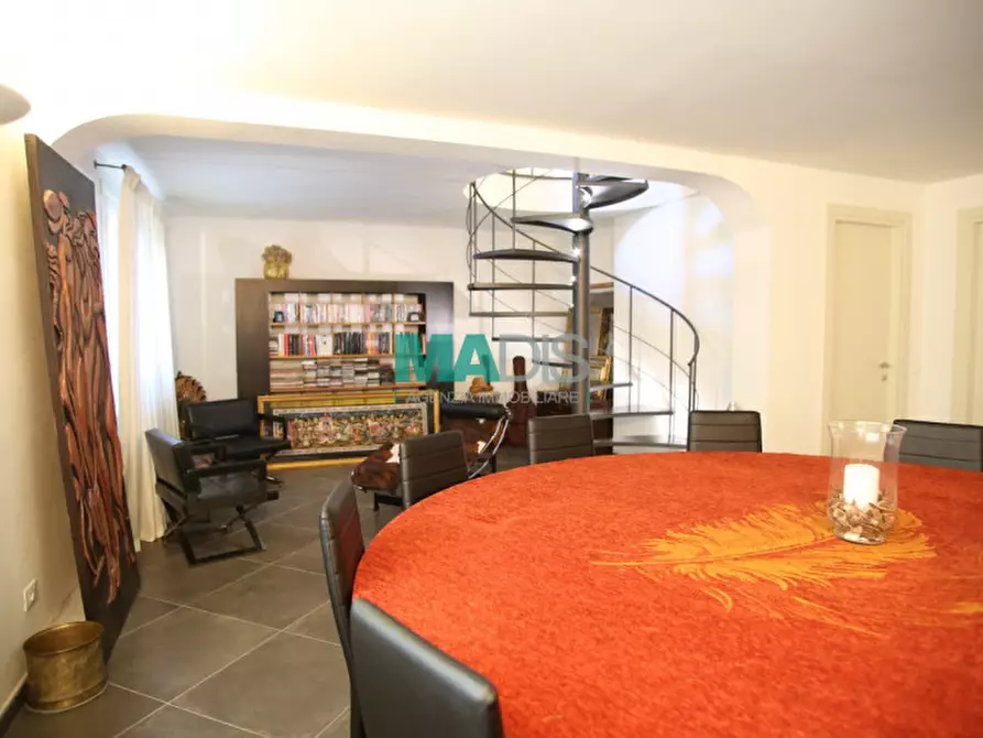 Immagine 17 di Appartamento in vendita  in via del palco a Prato