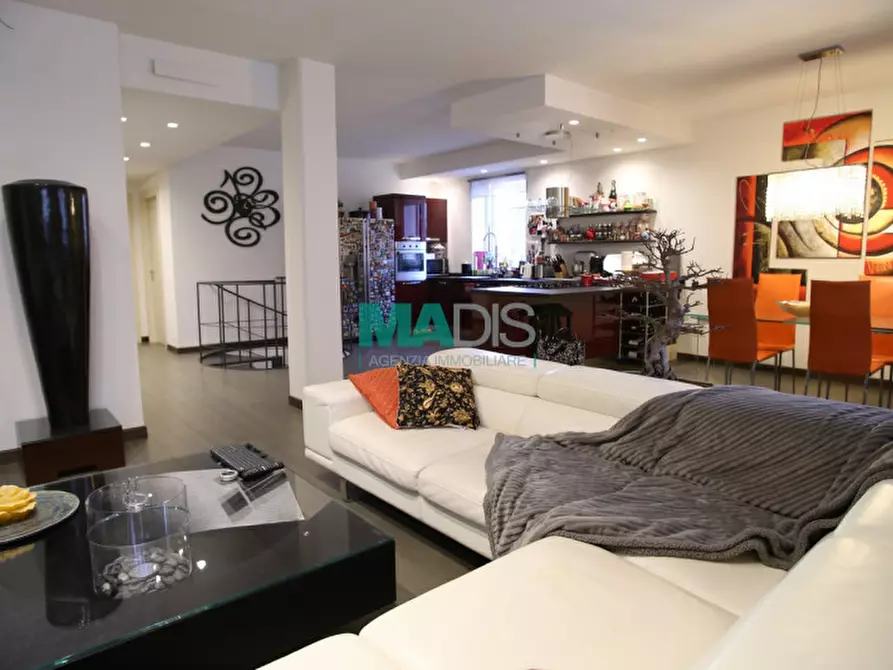 Immagine 27 di Appartamento in vendita  in via del palco a Prato