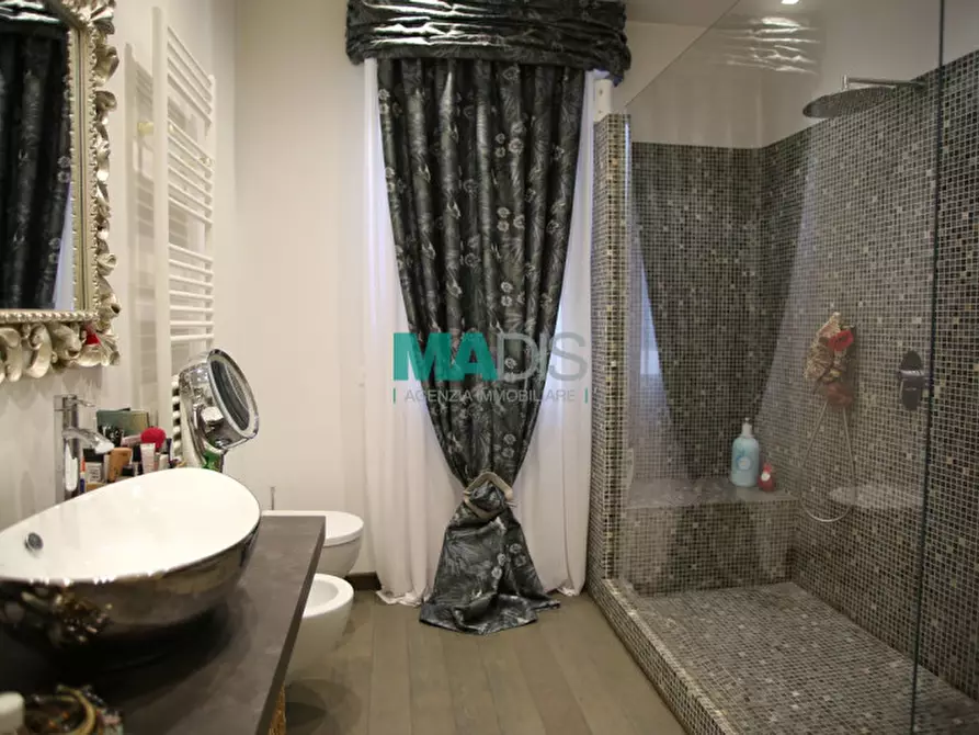 Immagine 46 di Appartamento in vendita  in via del palco a Prato