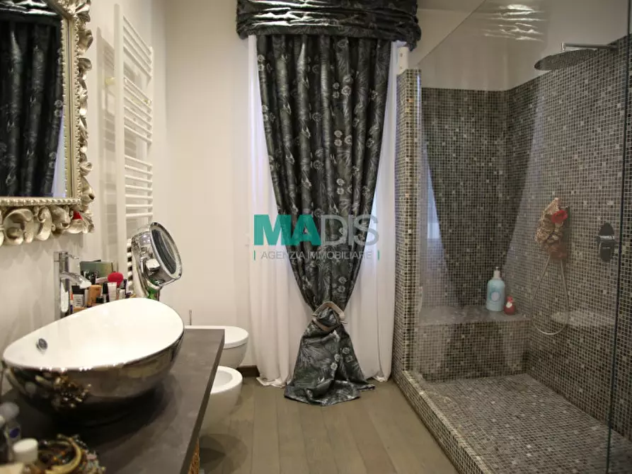 Immagine 47 di Appartamento in vendita  in via del palco a Prato