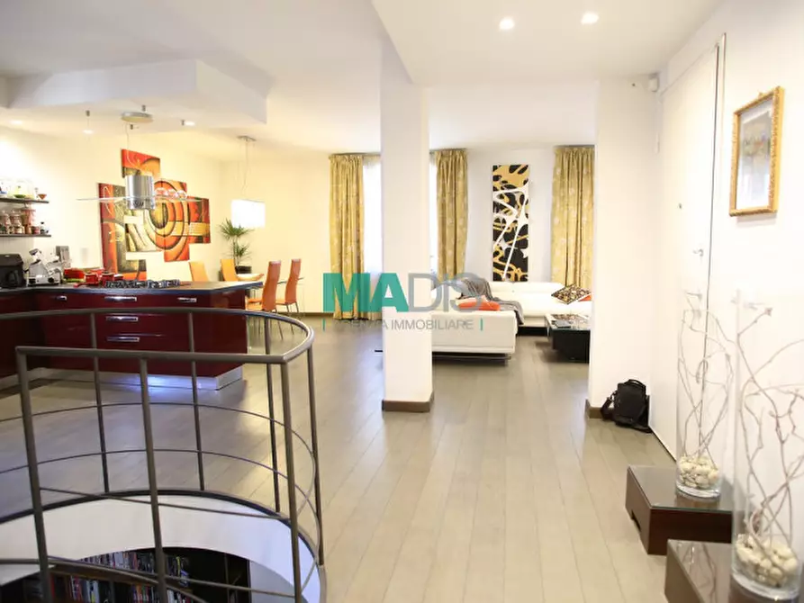 Immagine 56 di Appartamento in vendita  in via del palco a Prato