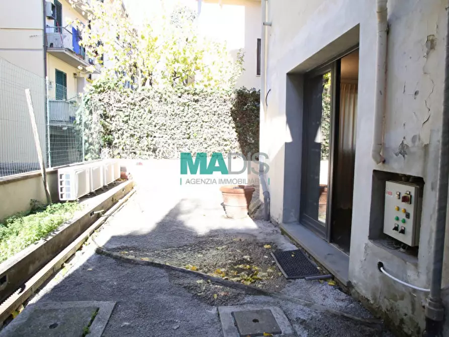 Immagine 64 di Appartamento in vendita  in via del palco a Prato