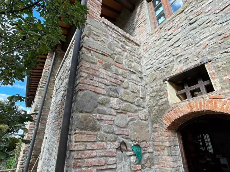 Immagine 8 di Rustico / casale in vendita  a Terranuova Bracciolini
