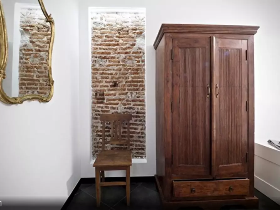 Immagine 1 di Appartamento in vendita  in Piazza dell'Agnello a Genova