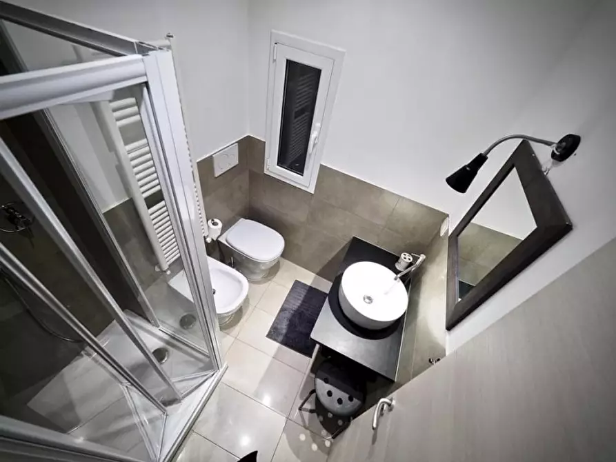 Immagine 12 di Appartamento in vendita  in Piazza dell'Agnello a Genova