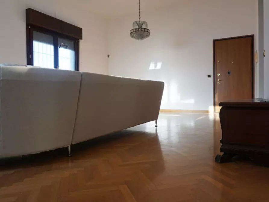 Immagine 8 di Villa in vendita  in VIA XXV APRILE, 40 a Sorbolo Mezzani